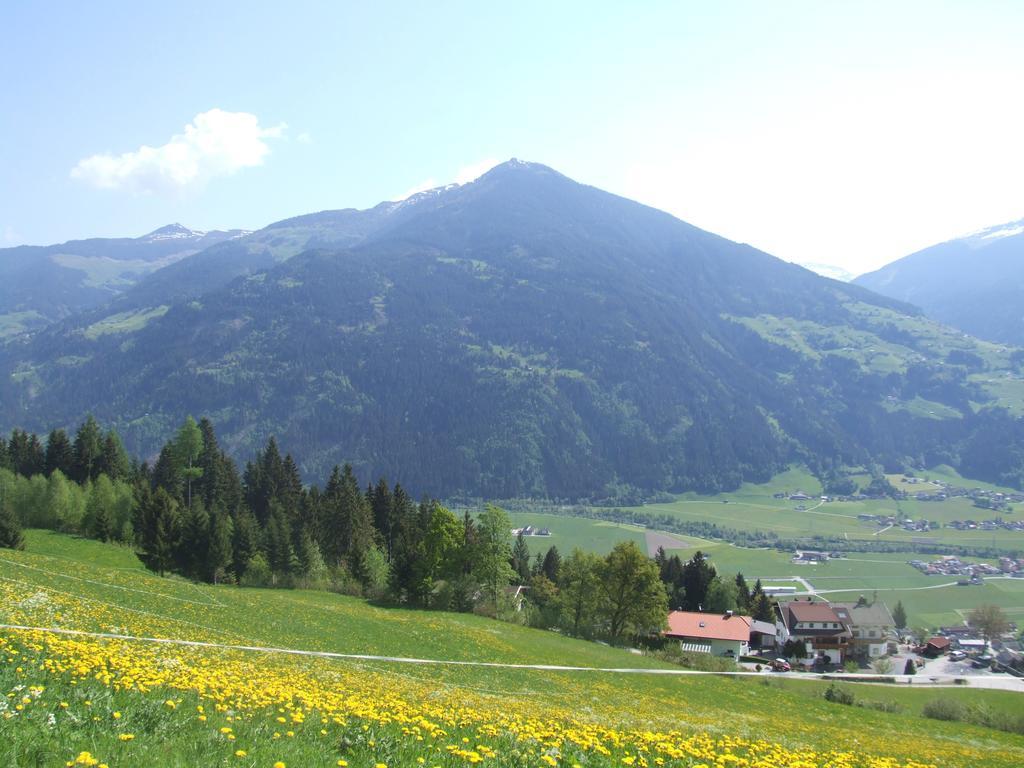 Ferienwohnung Lehenhof Ried im Zillertal Room photo